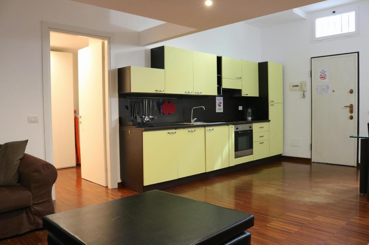 Cozy & Large Loft Famagosta Daire Milano Dış mekan fotoğraf